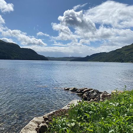 Вилла The Waterside - Carrick Castle - Loch Goil Экстерьер фото